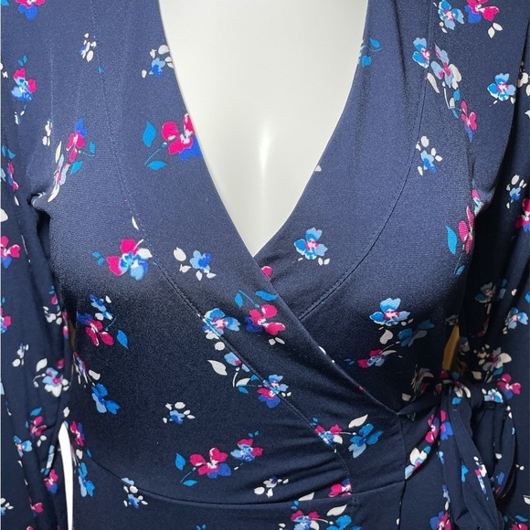 Banana Republic navy floral wrap dress sz XS Pet - Picture 2 of 6